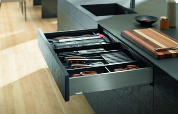 Системы выдвижения BLUM